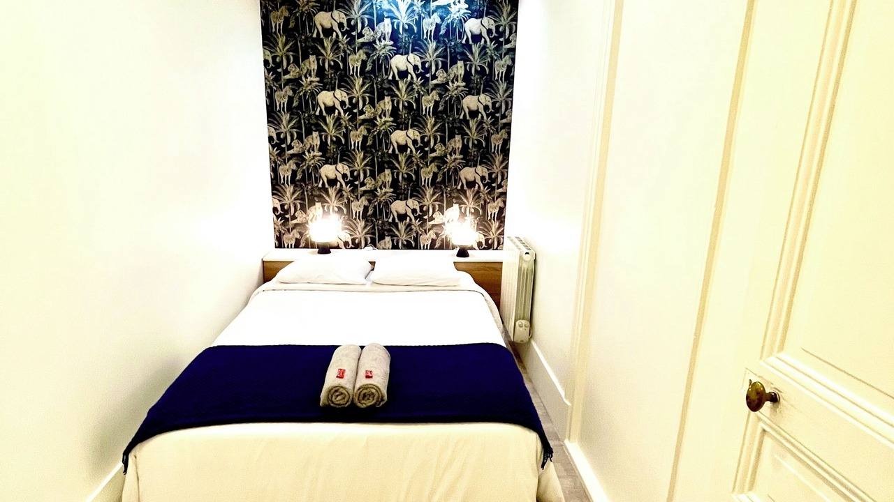 Photo of Bedroom in Lamorlaye
