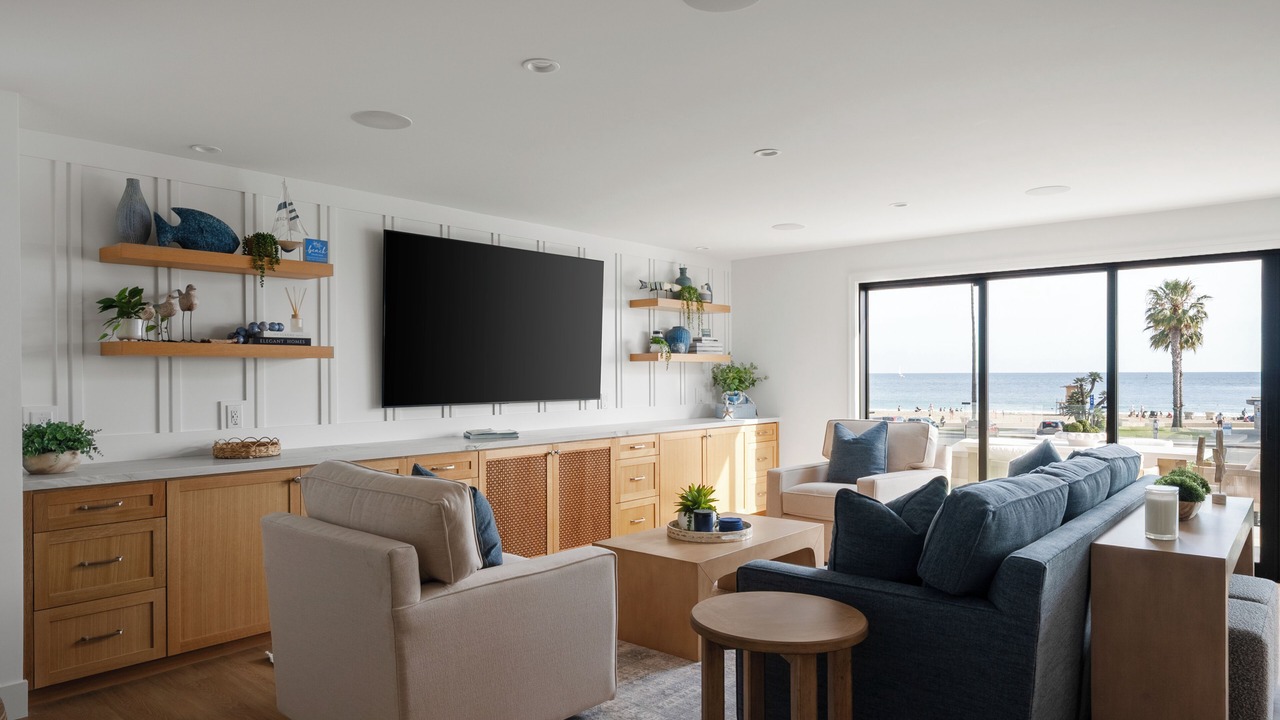 Photo of Livingroom in Corona del Mar
