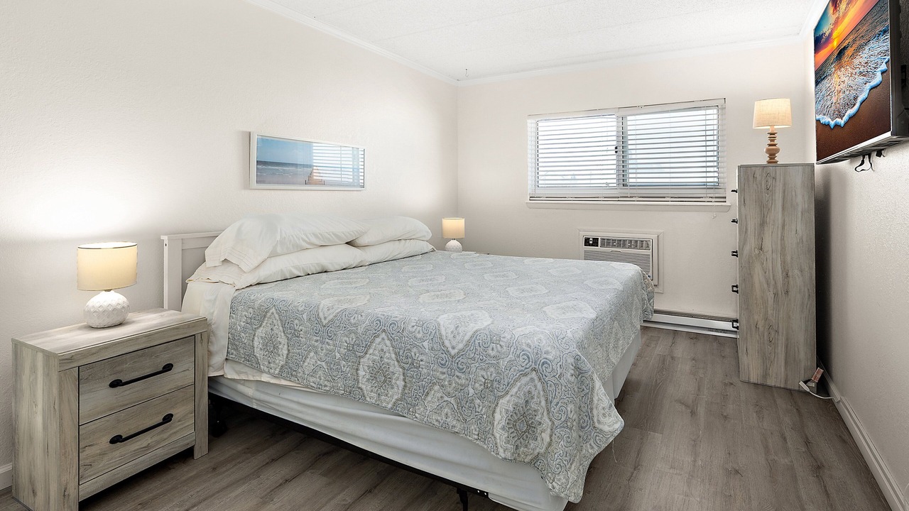 Photo of Bedroom in Caine Woods
