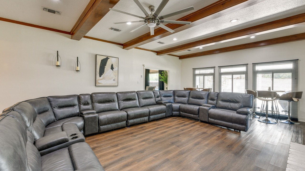 Photo of Livingroom in Broadmoor
