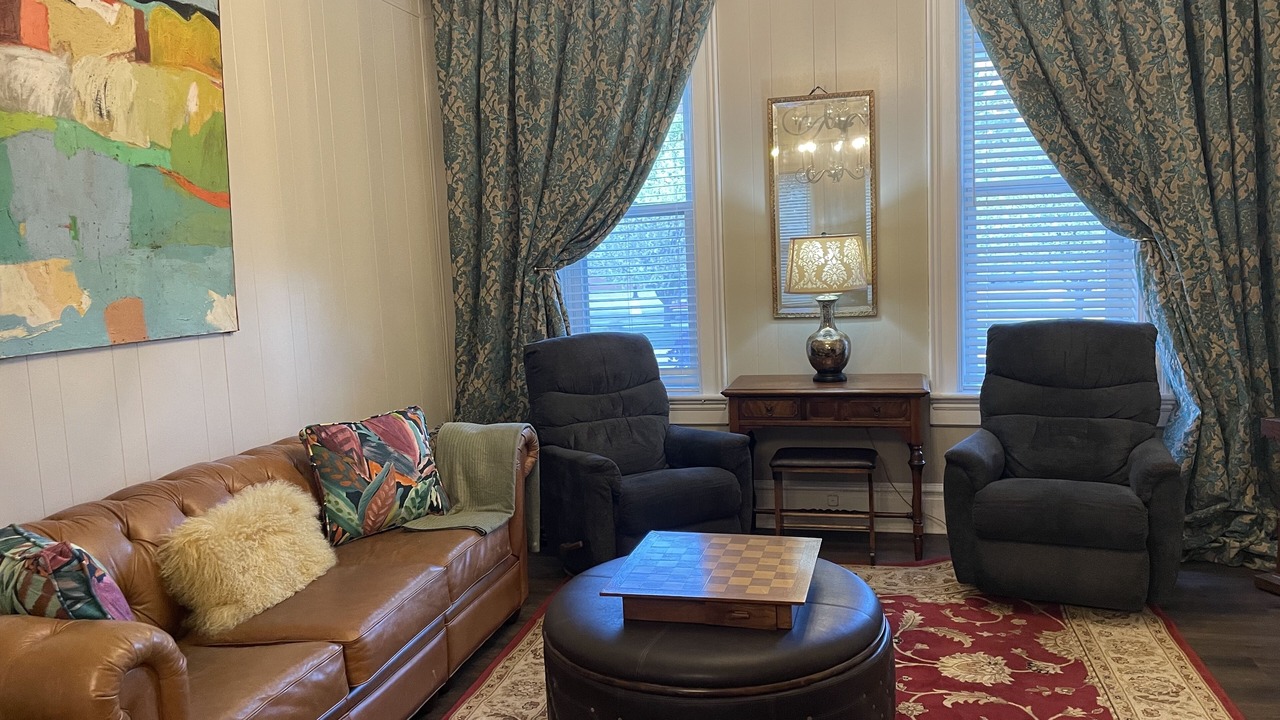 Photo of Livingroom in Downtown Dubuque