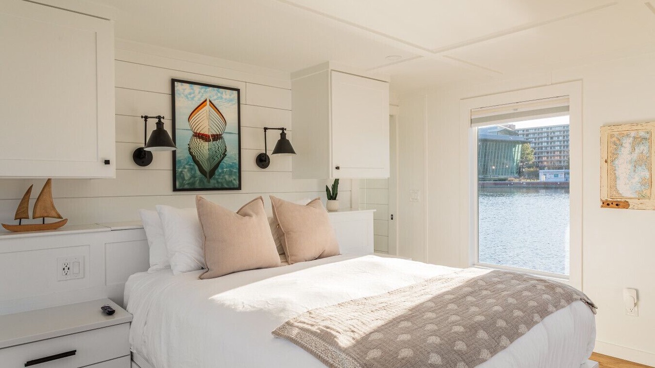 Photo of Bedroom in Inner Harbor