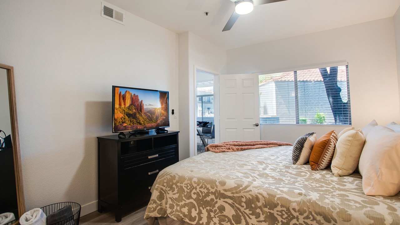 Photo of Bedroom in Central Scottsdale