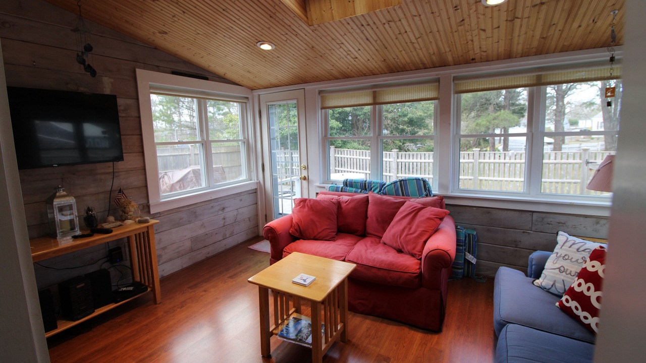 Photo of Livingroom in West Dennis