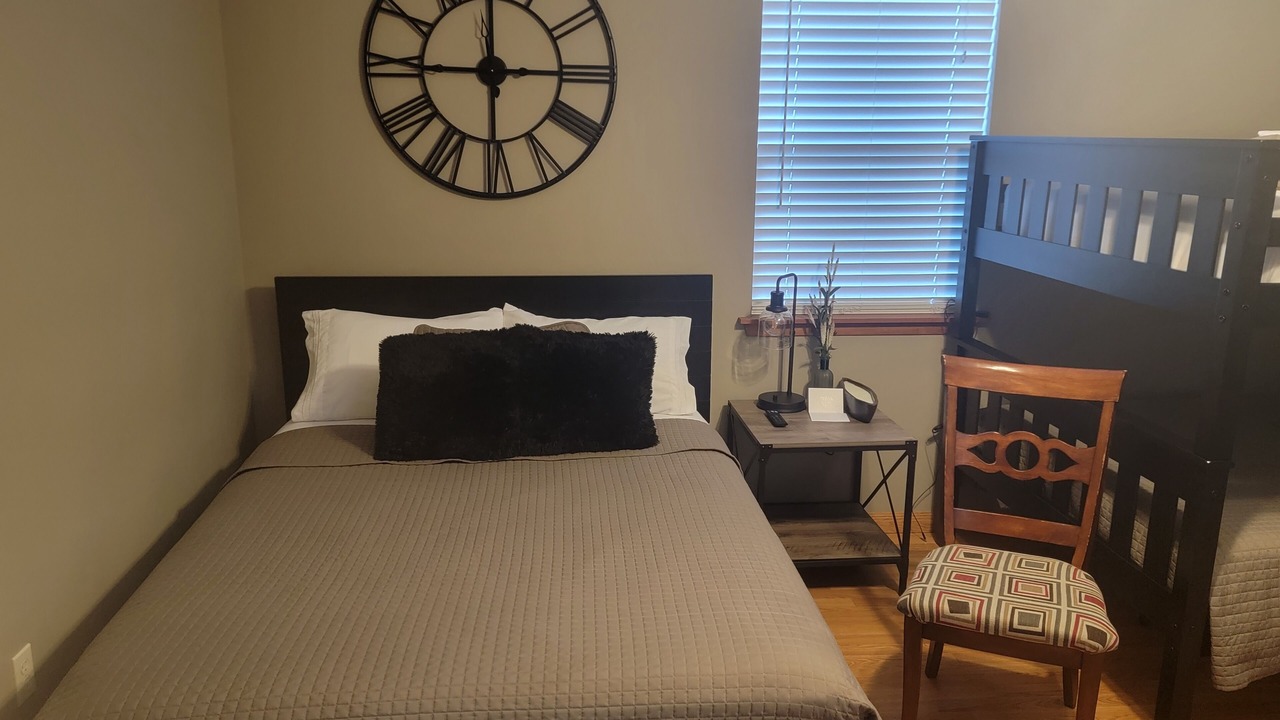 Photo of Bedroom in Lafitte