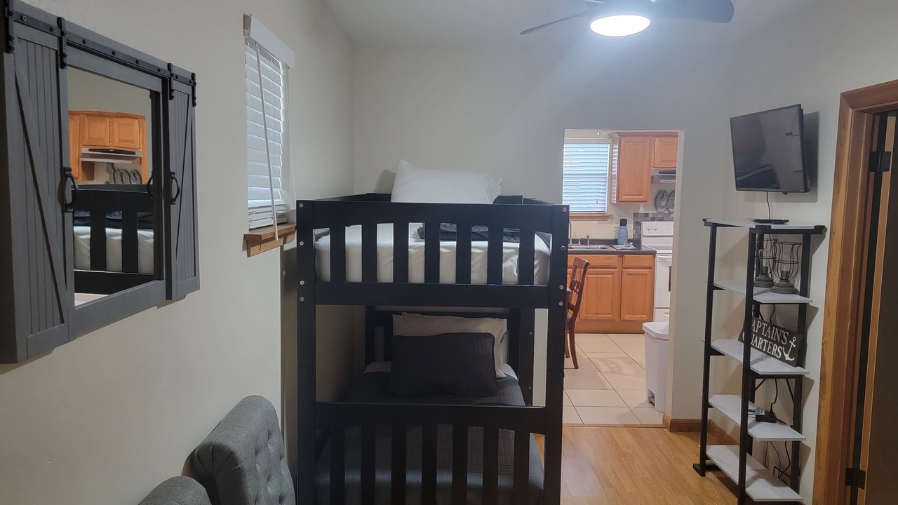 Photo of Bedroom in Lafitte