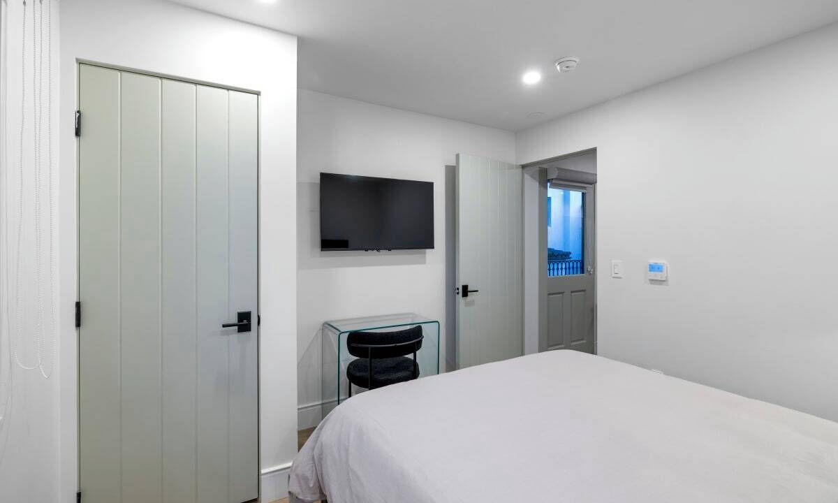 Photo of Bedroom in Laguna