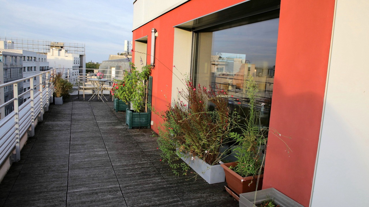 Photo of Patio Balcony in 19th Arrondissement