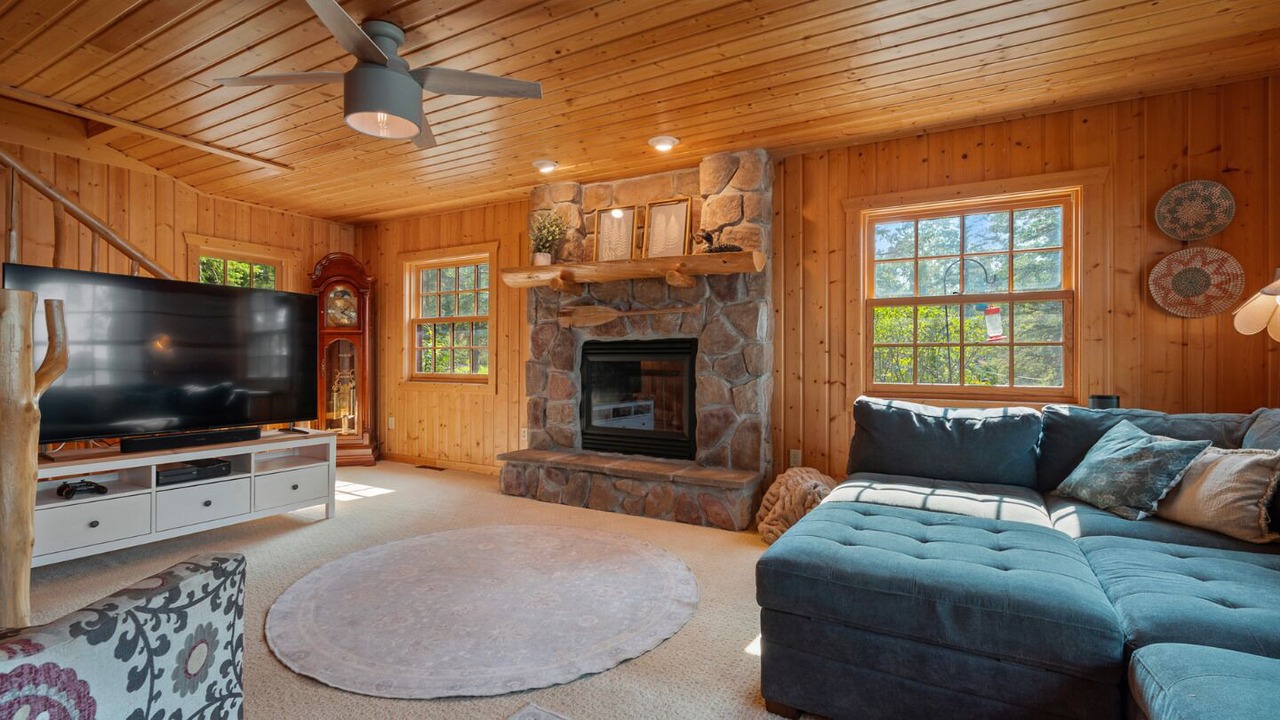 Photo of Livingroom in Pequot Lakes