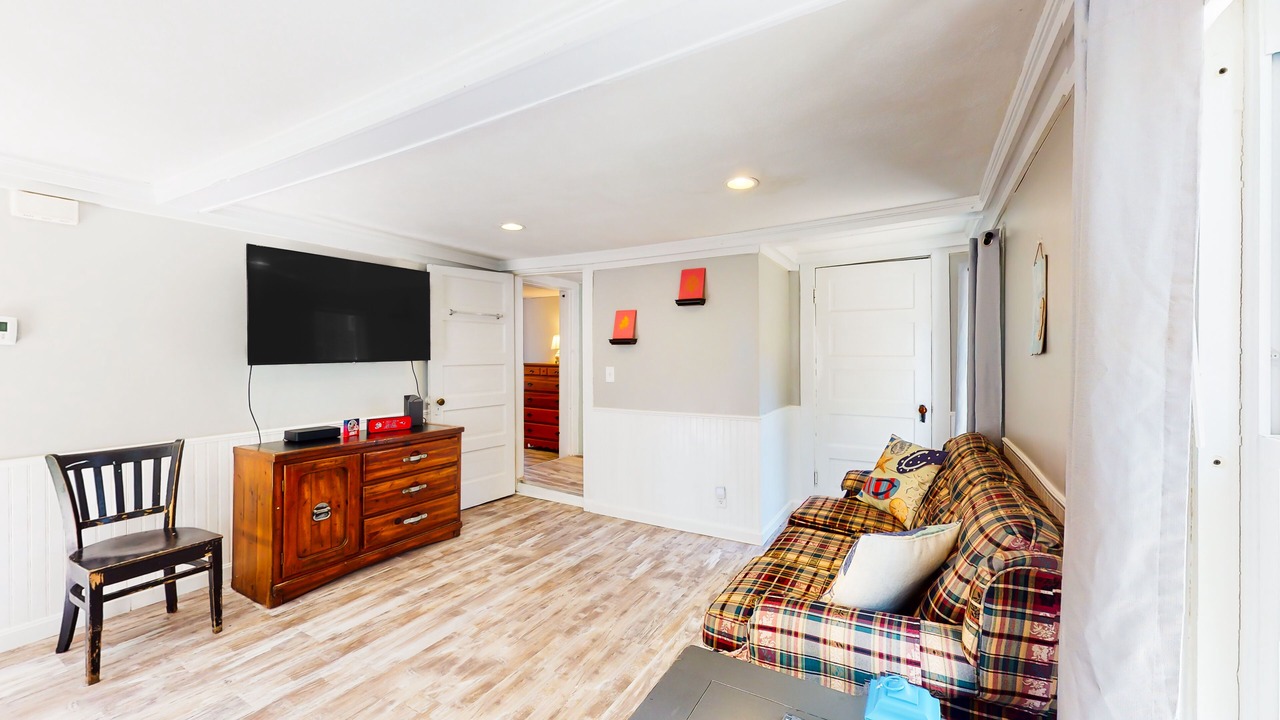 Photo of Livingroom in Sagamore Beach