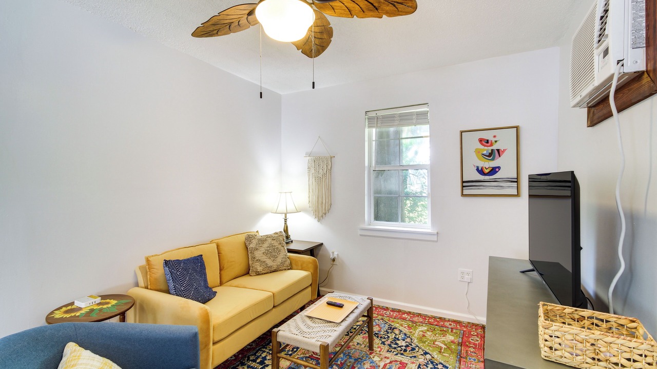 Photo of Livingroom in Biloxi