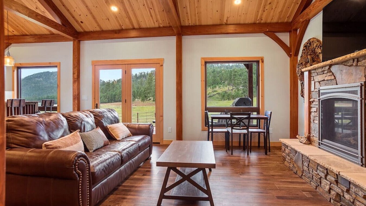 Photo of Livingroom in Custer