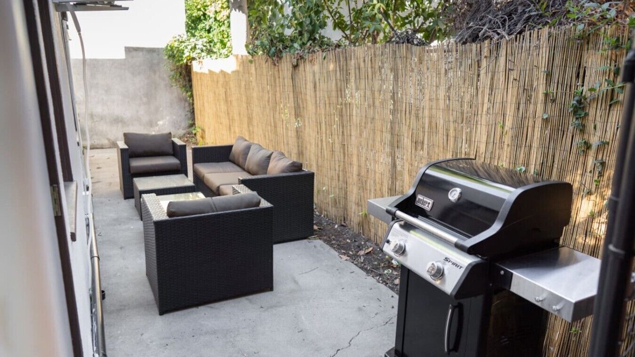 Photo of Patio Balcony in Toluca Lake