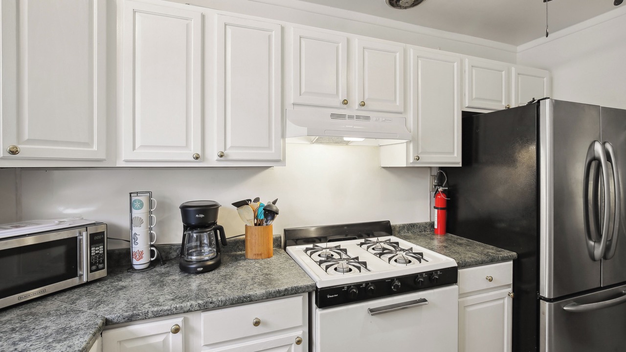 Photo of Kitchen in Alamitos Beach