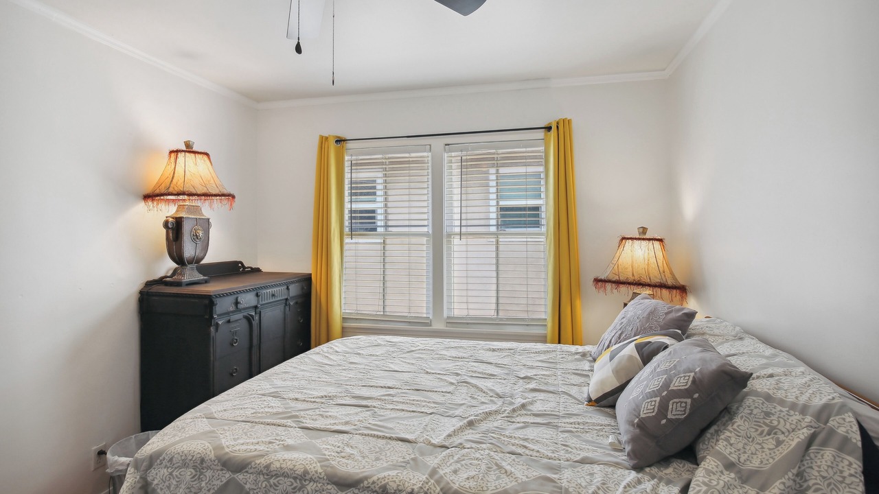Photo of Bedroom in Alamitos Beach