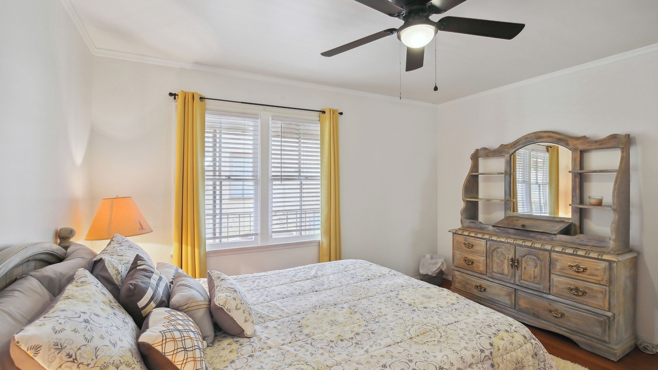 Photo of Bedroom in Alamitos Beach