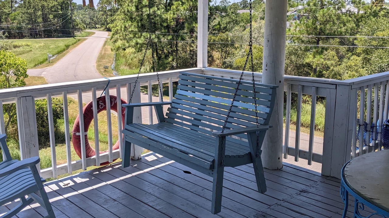 Photo of Patio Balcony in Shoreline Park