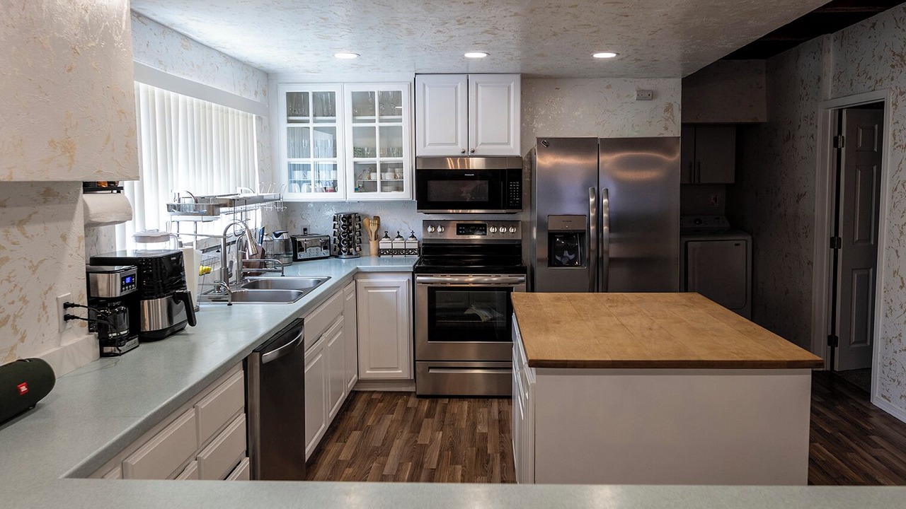 Photo of Kitchen in Pine Mountain Club