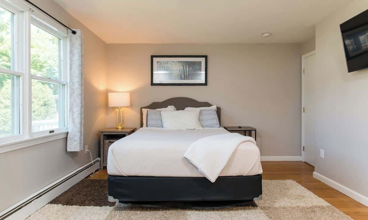 Photo of Bedroom in Woburn