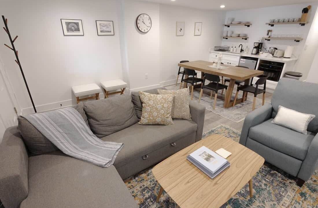 Photo of Livingroom in Petworth