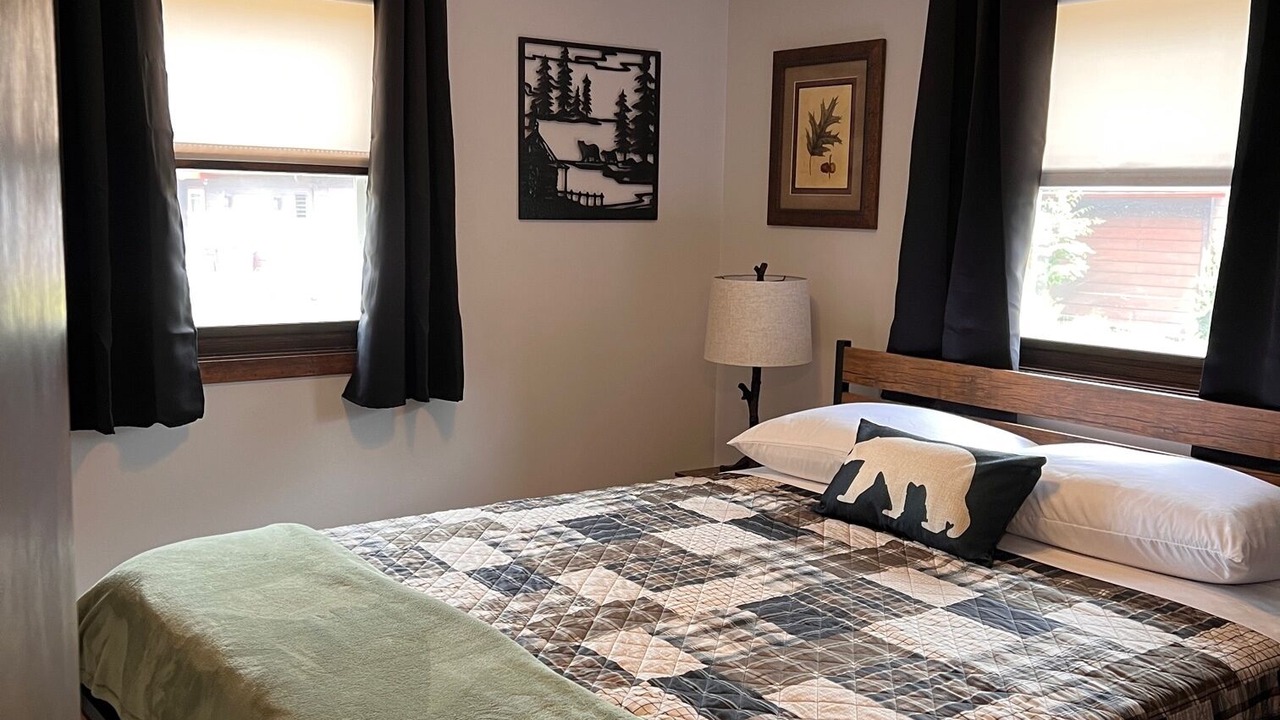Photo of Bedroom in Eagle River
