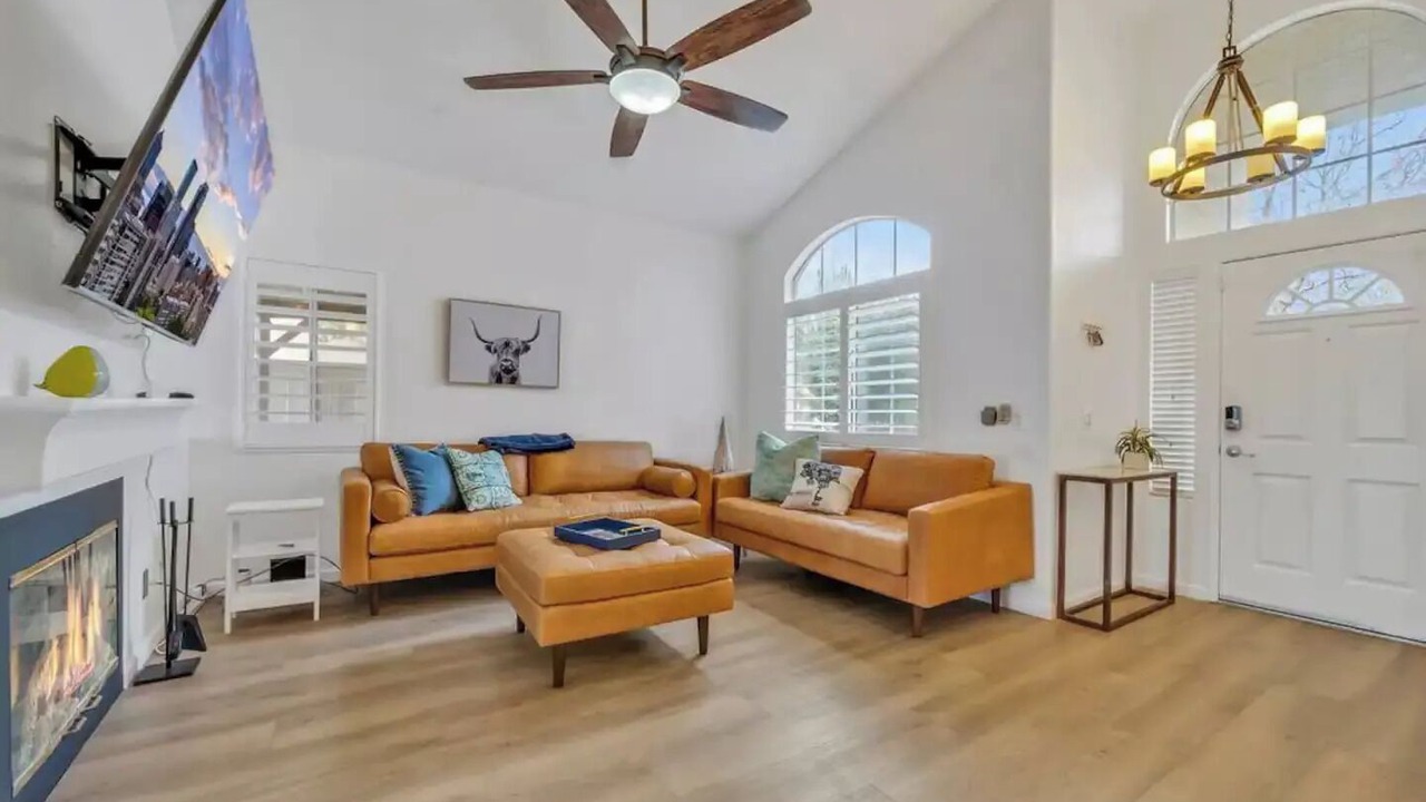 Photo of Livingroom in Lancaster