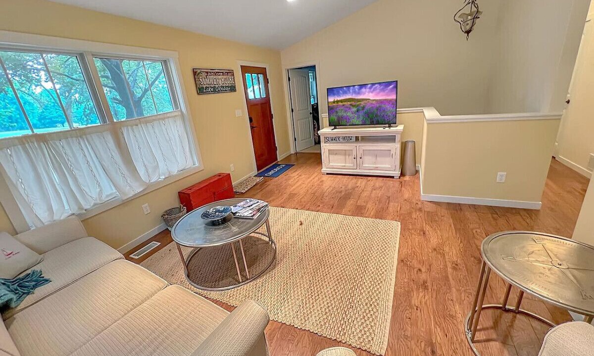 Photo of Livingroom in Spirit Lake