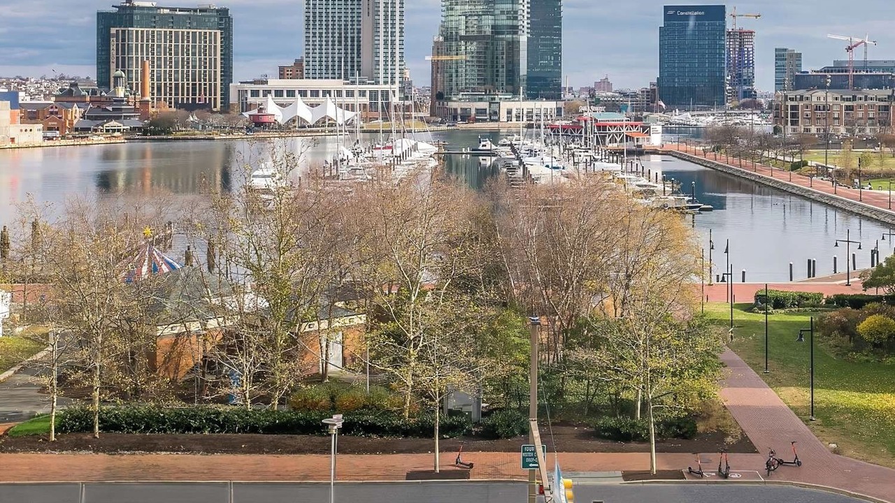 Photo of Bedroom in Downtown Baltimore