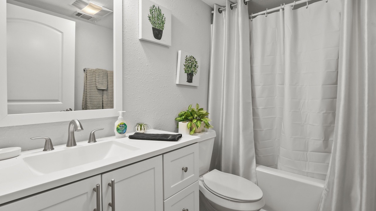 Photo of Bathroom in Long Beach