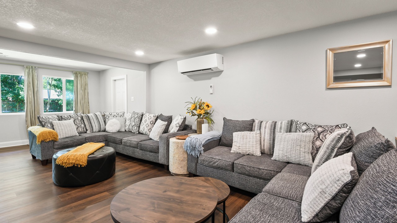 Photo of Livingroom in Long Beach