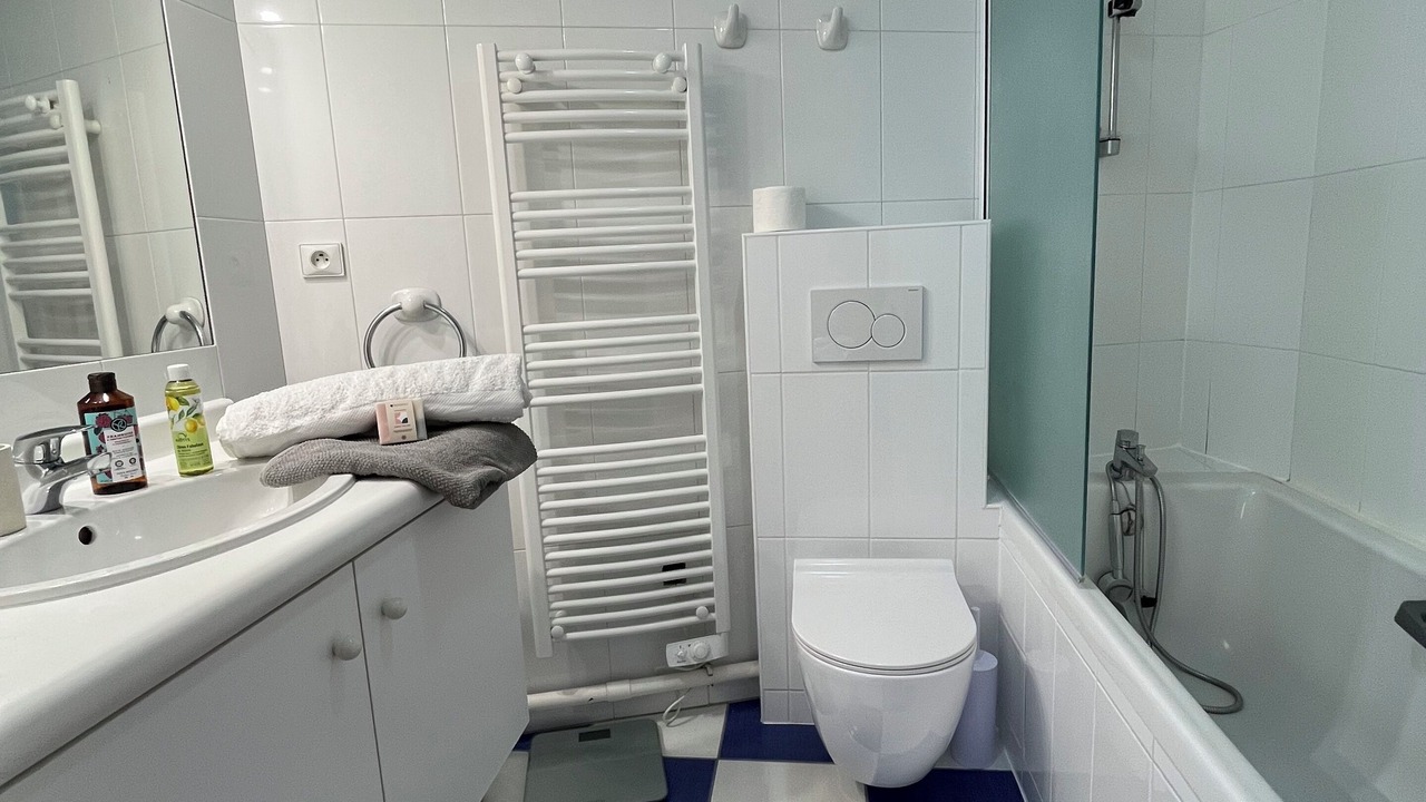 Photo of Bathroom in Prince–Marmottan