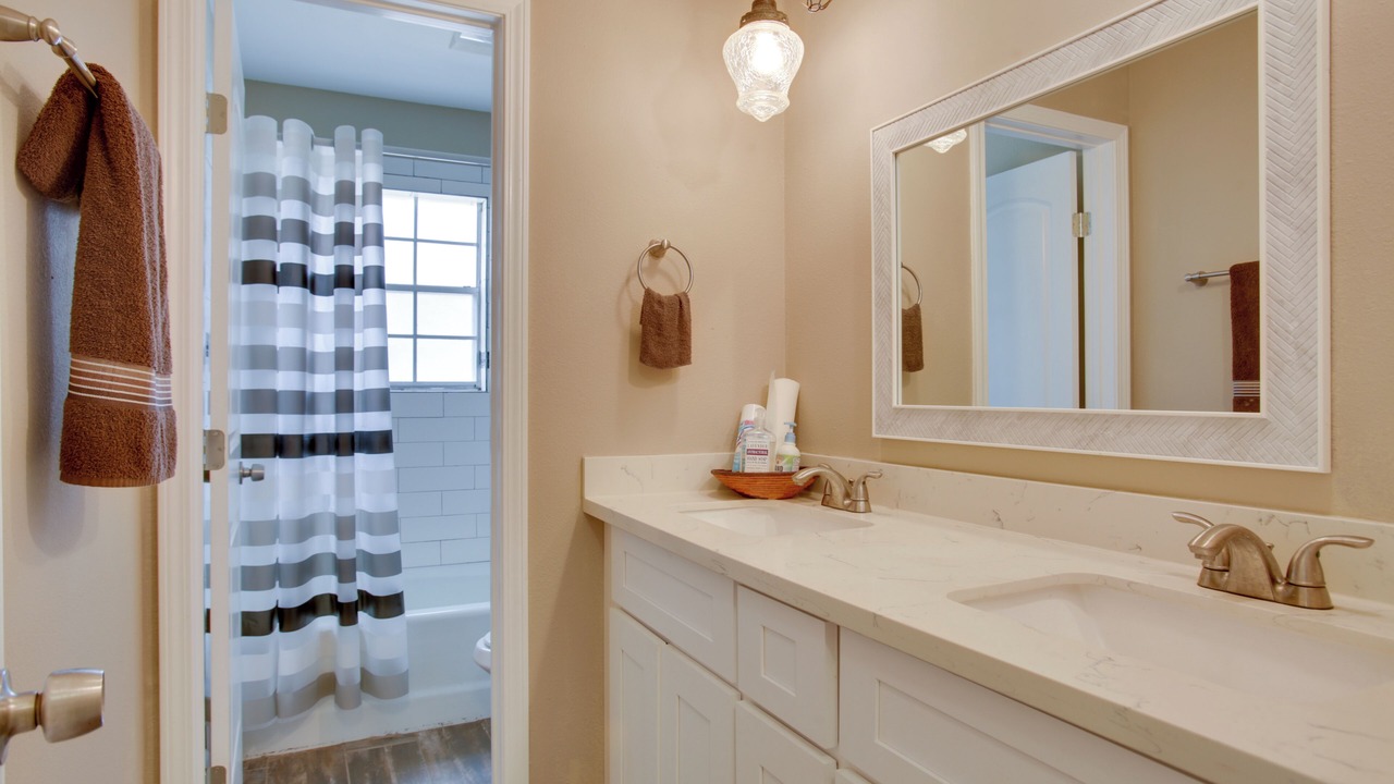 Photo of Bathroom in Broadmoor