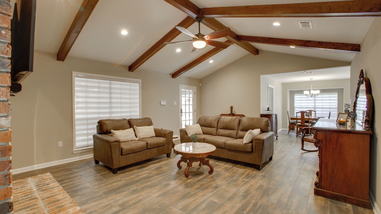 Photo of Livingroom in Broadmoor