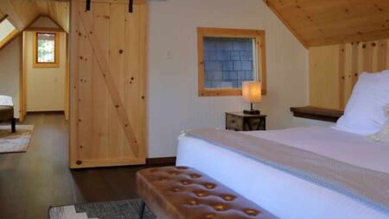 Photo of Bedroom in Idyllwild