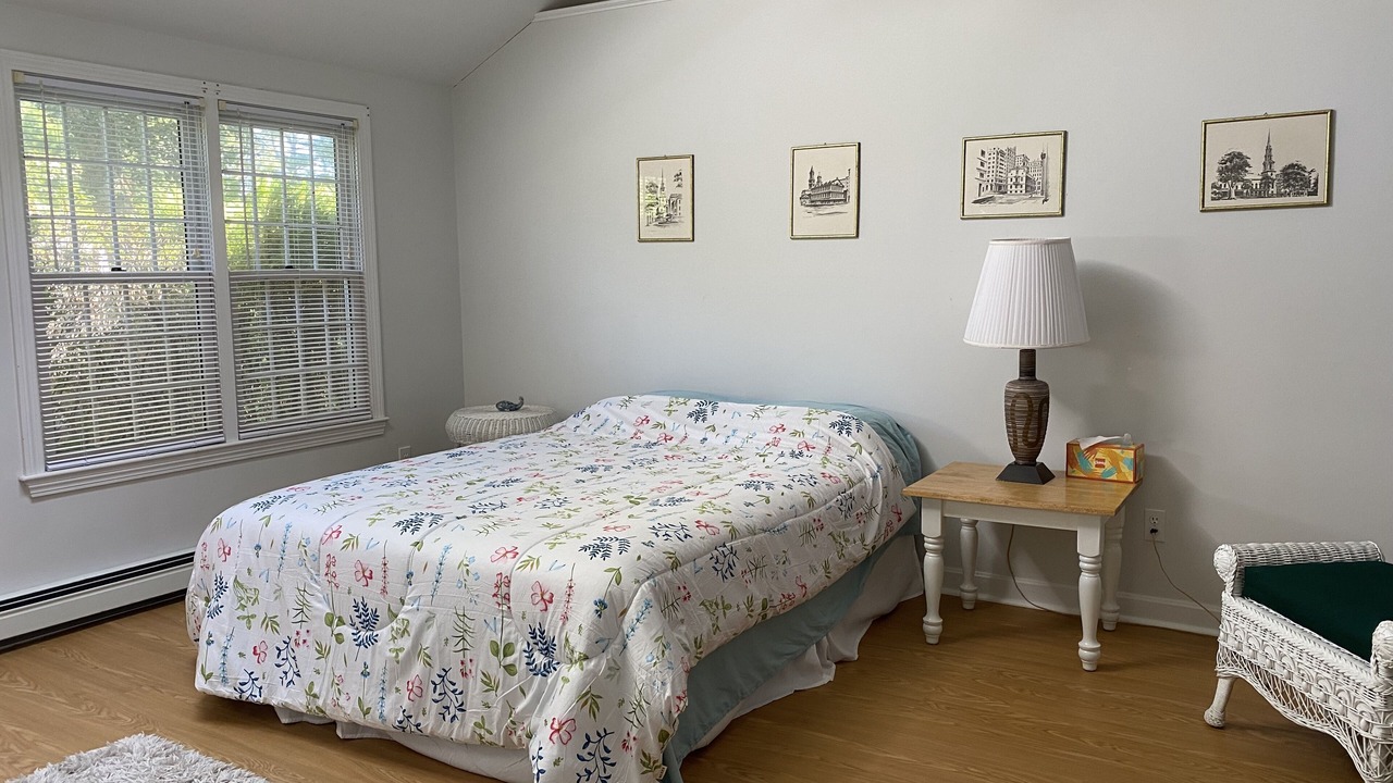 Photo of Bedroom in Centerville