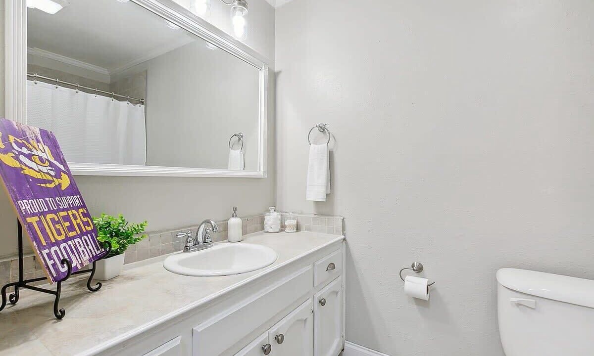 Photo of Bathroom in Highlands - Perkins