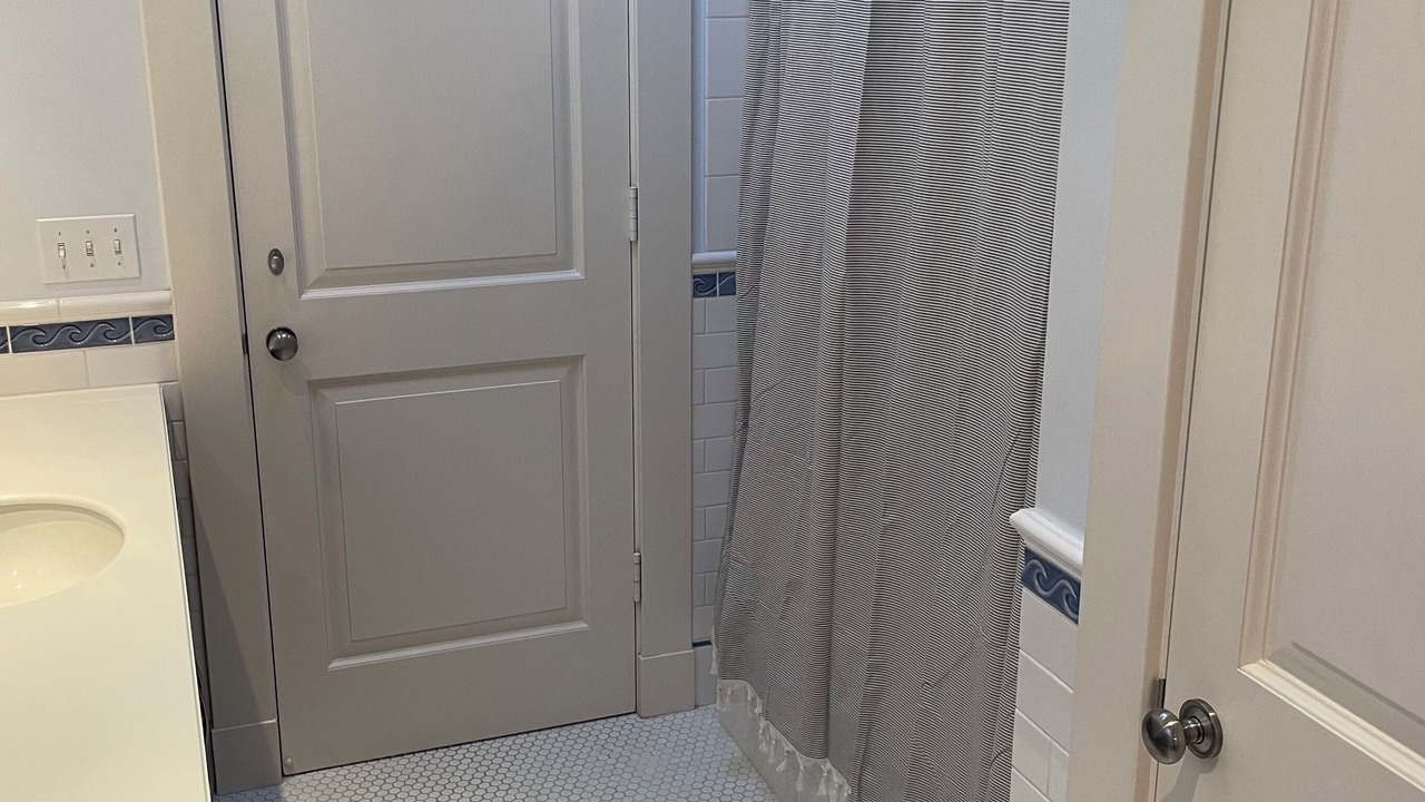 Photo of Bathroom in Toro Canyon
