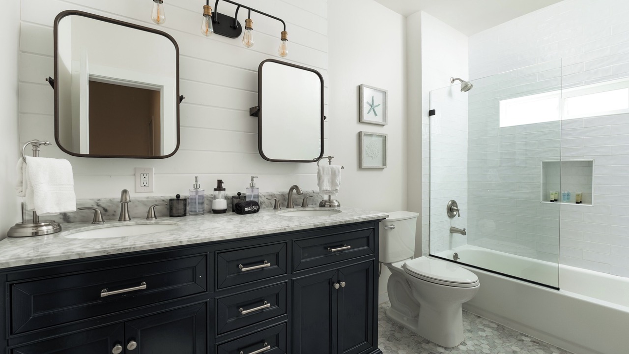 Photo of Bathroom in East Mesa