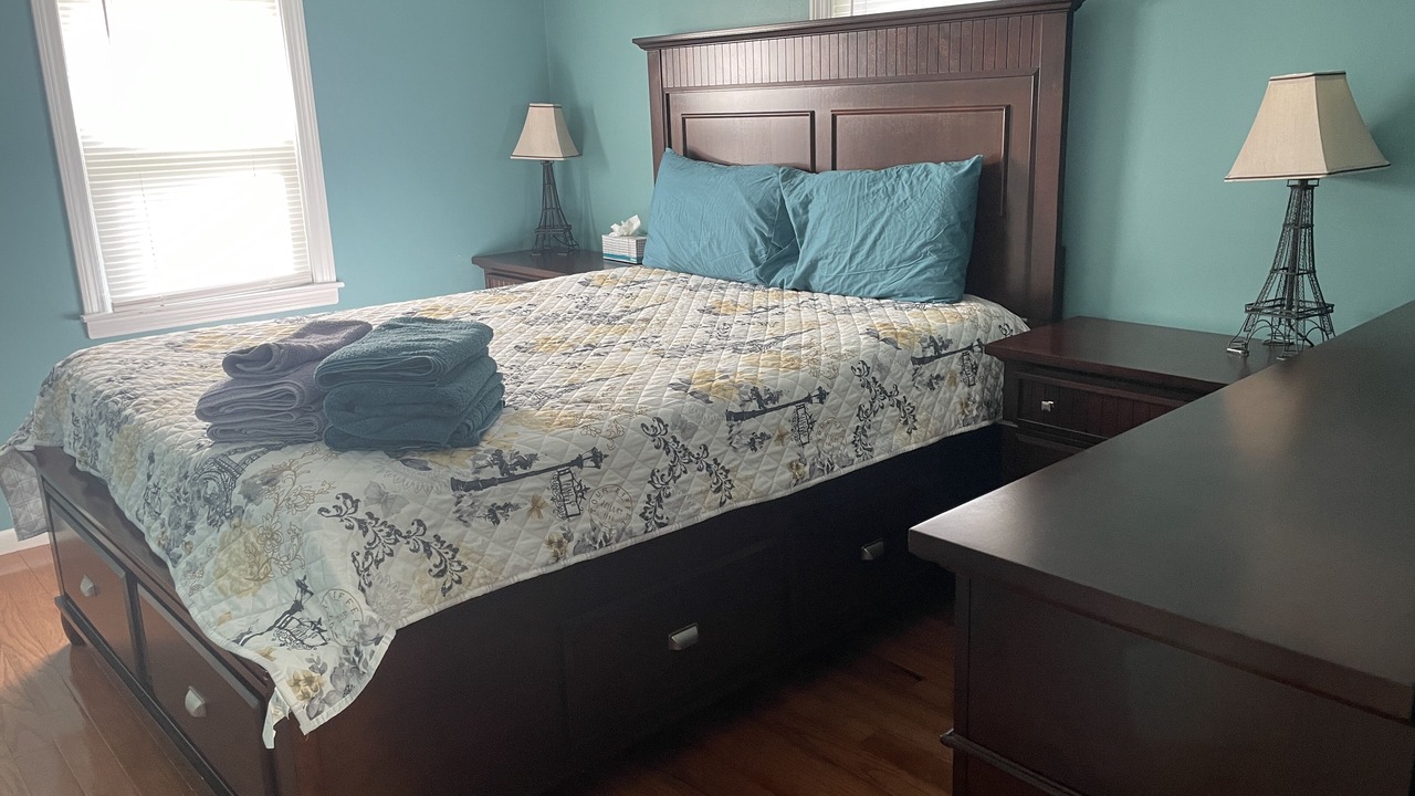 Photo of Bedroom in West Hyannisport
