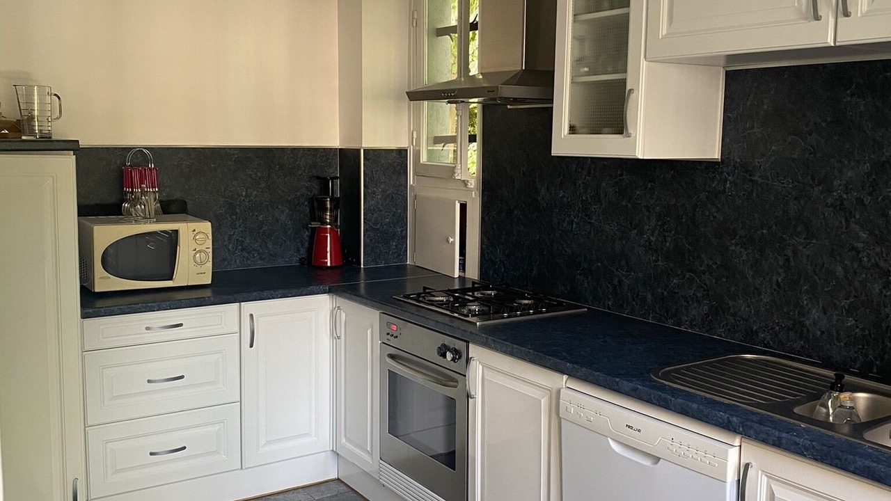 Photo of Kitchen in Le Port sous la Lune