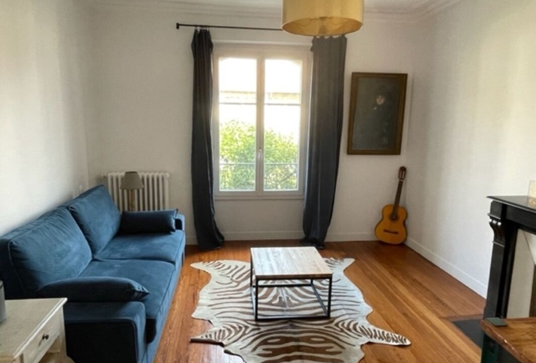 Photo of Livingroom in Versailles