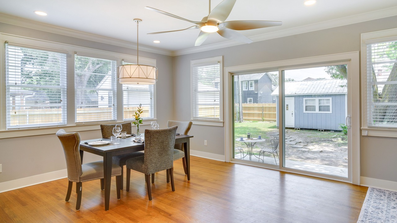 Photo of Livingroom in Highlands - Perkins