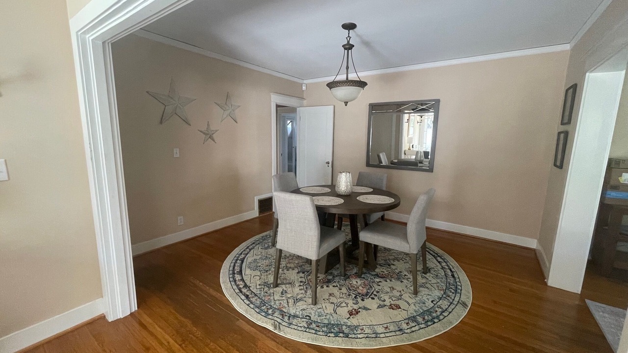 Photo of Livingroom in Pasadena