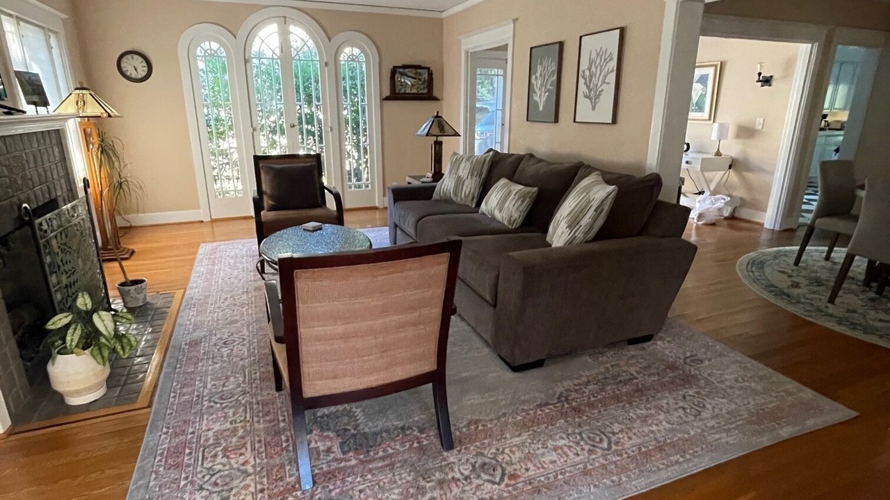 Photo of Livingroom in Pasadena