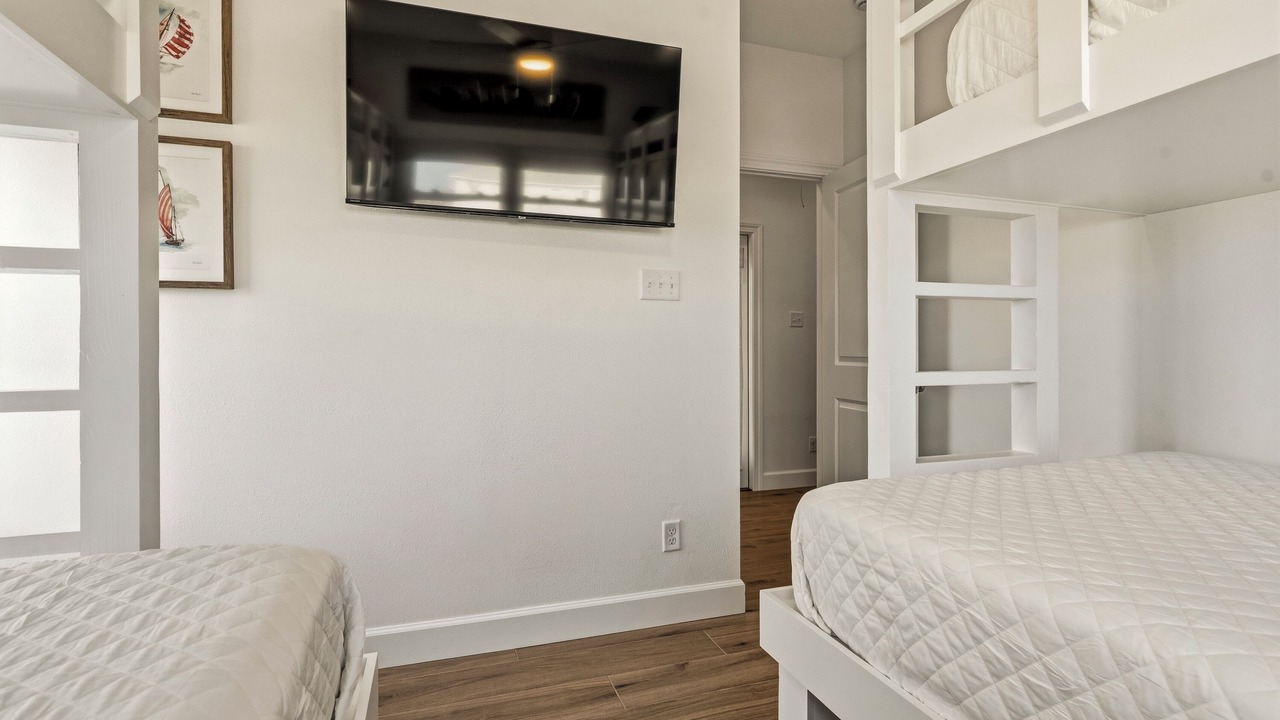 Photo of Bedroom in Dauphin Island