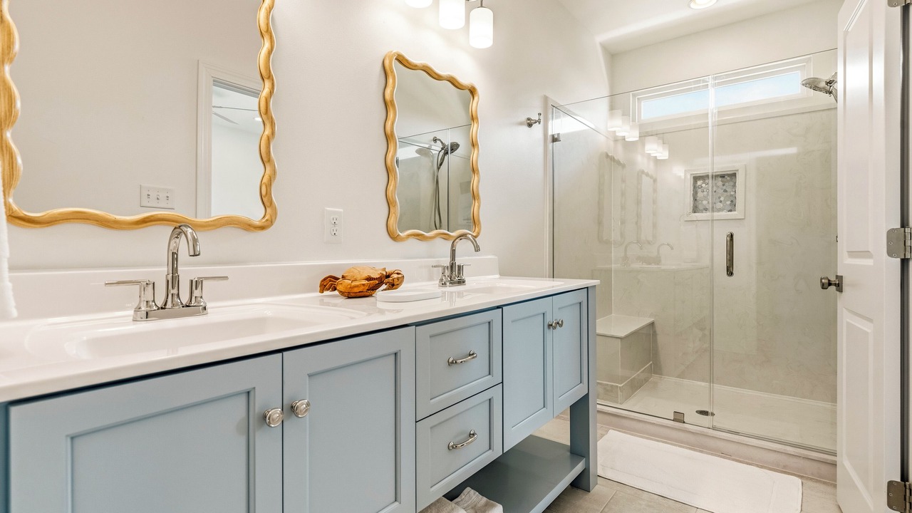 Photo of Bathroom in Dauphin Island