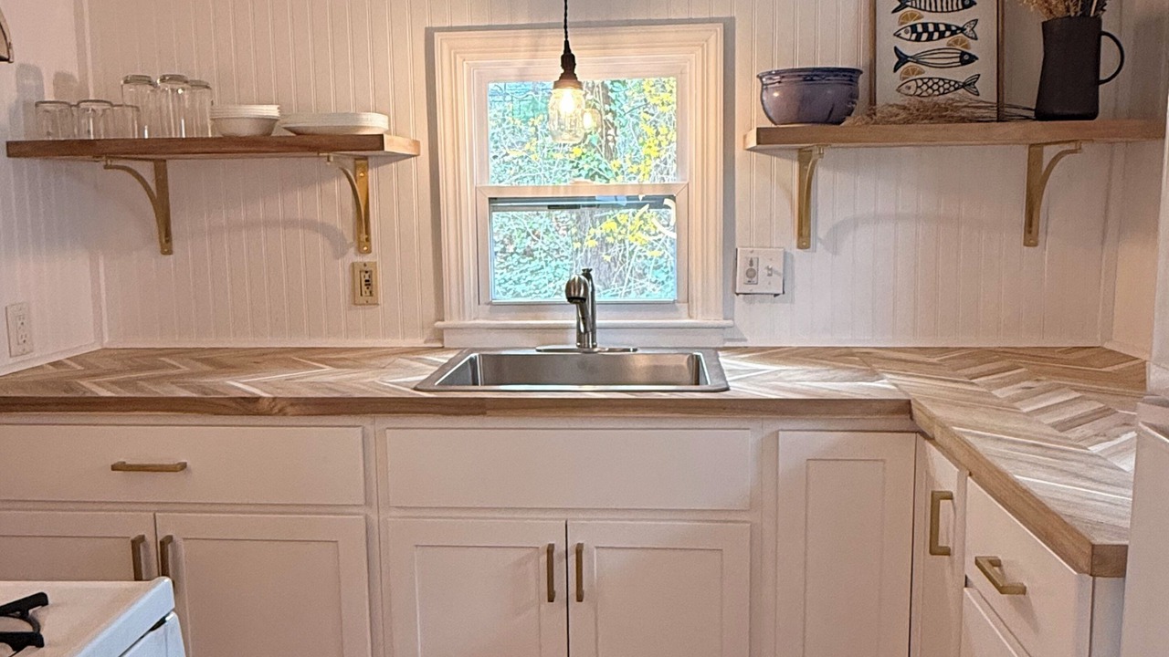 Photo of Kitchen in Cedar Bushes