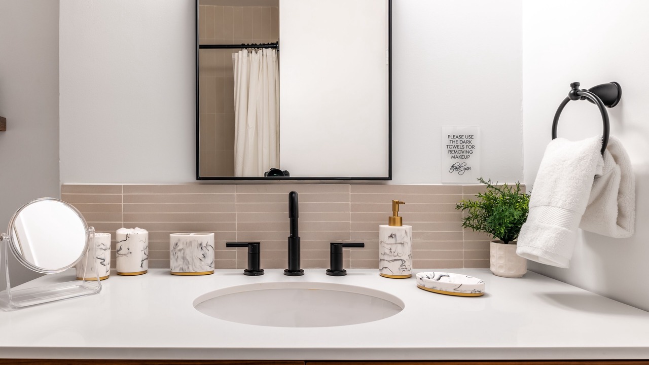 Photo of Bathroom in Alamitos Beach