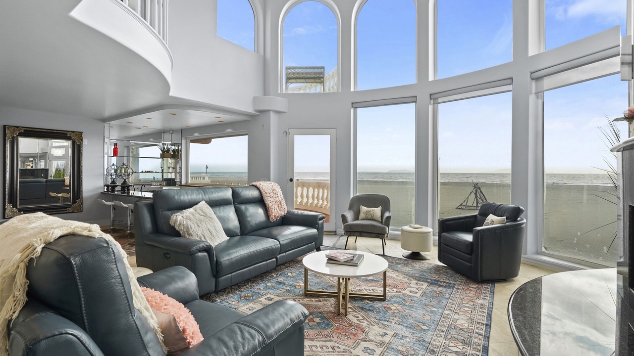 Photo of Bedroom in Hollywood Beach