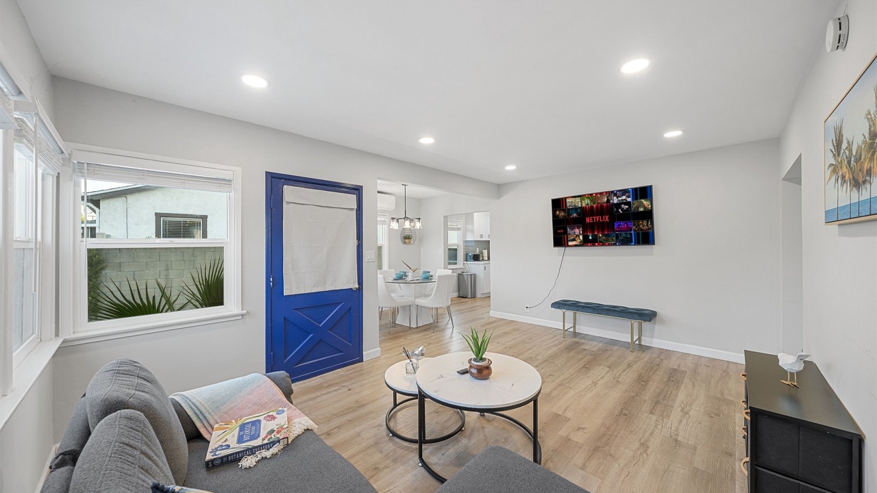 Photo of Livingroom in Mayflower Village